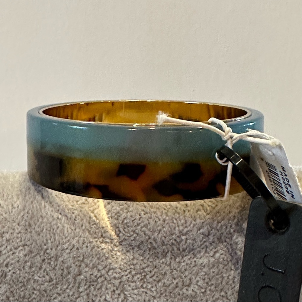 NWT J. Crew Bangle Bracelet- gold tone interior, faux tortoise & blue acrylic - Picture 2 of 14